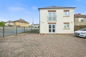 Photo 8- click for photo gallery